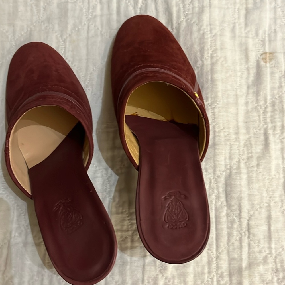VINTAGE Gucci Burgundy Suede Heeled Slippers - 5US, deadstock 🇮🇹